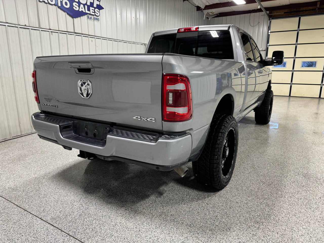 RAM 2500 Laramie 4x4 Crew Cab 6'4" Box 2024