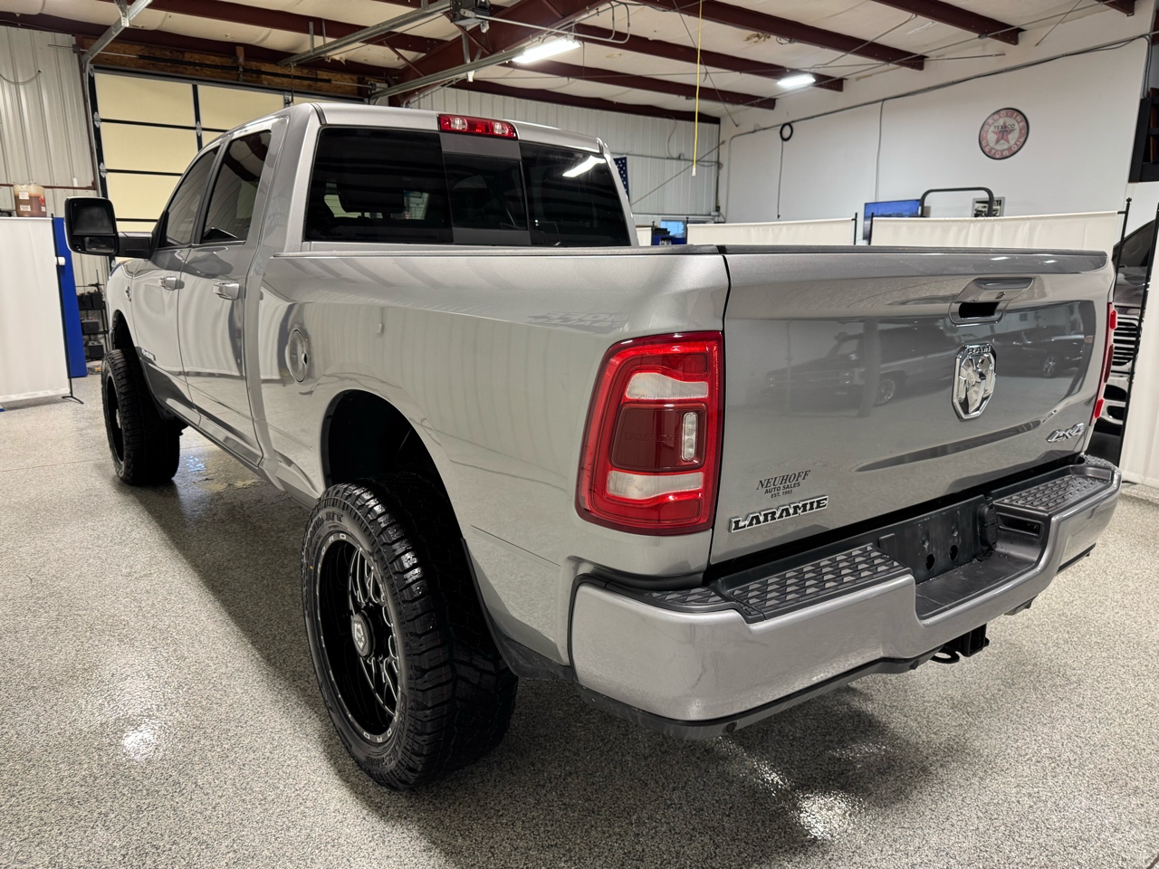 RAM 2500 Laramie 4x4 Crew Cab 6'4" Box 2024