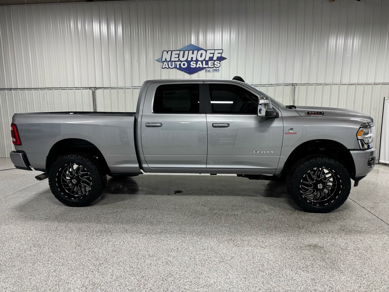 2024 RAM 2500 Laramie Crew Cab SWB 4WD