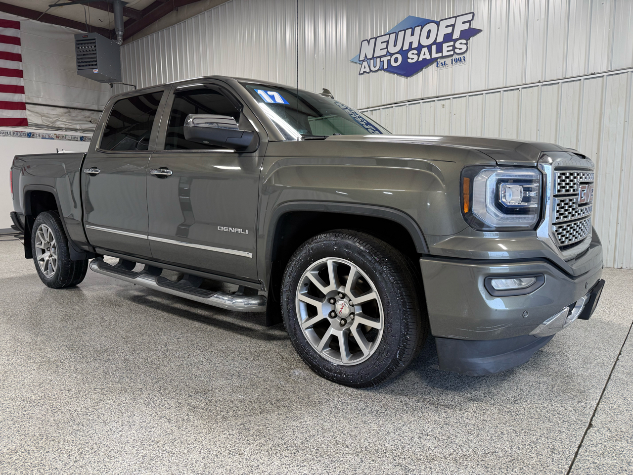 GMC Sierra 1500 Denali Crew Cab Short Box 4WD 2017