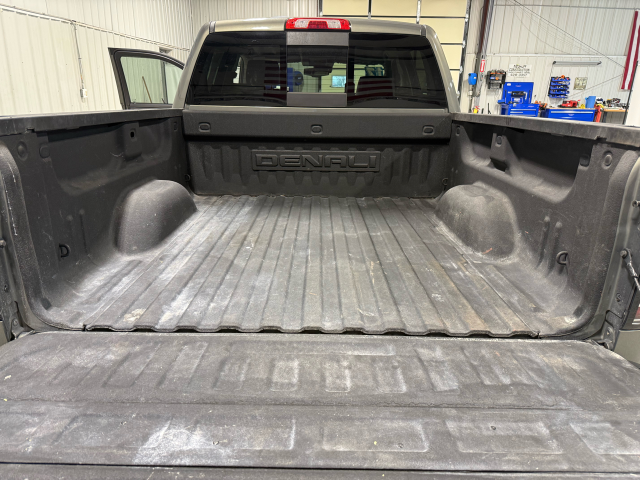 GMC Sierra 1500 Denali Crew Cab Short Box 4WD 2017