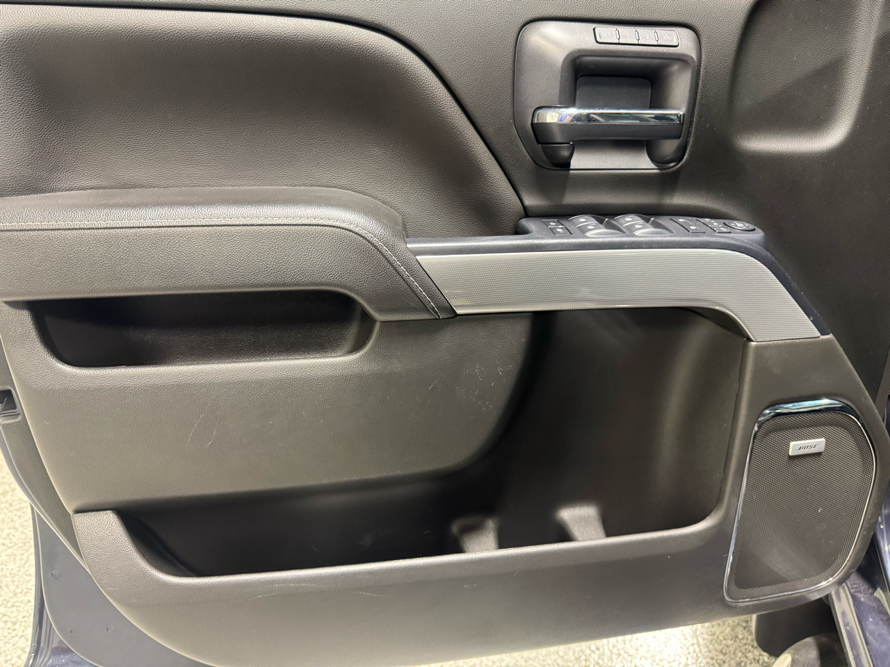 Chevrolet Silverado 1500 LTZ Crew Cab 4WD 2018