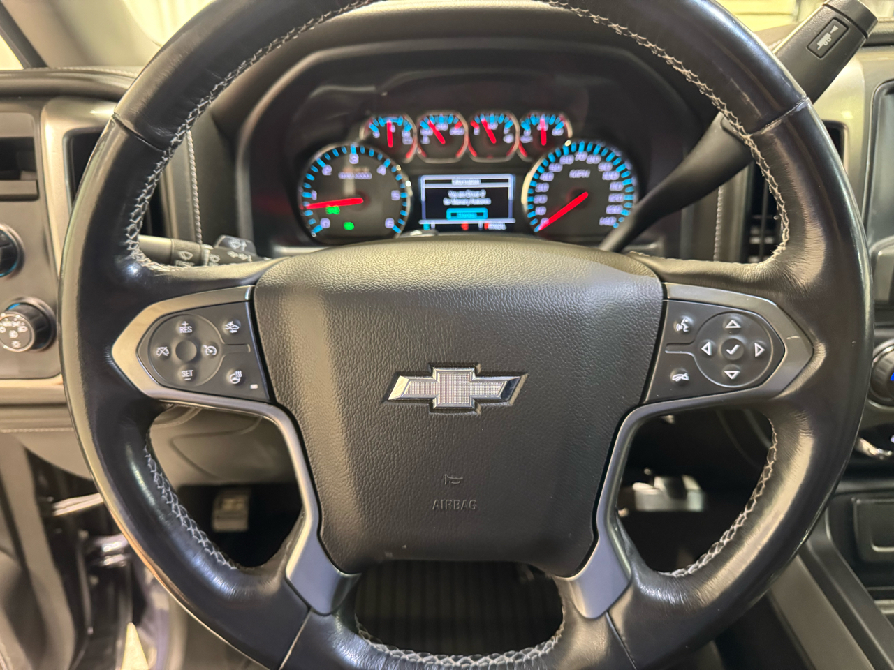 Chevrolet Silverado 1500 LTZ Crew Cab 4WD 2018