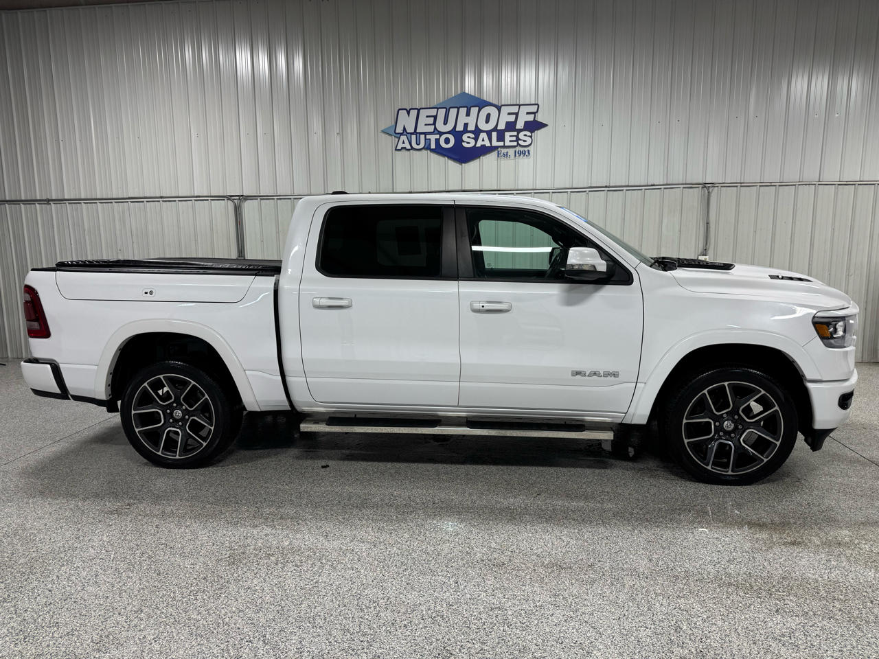 2019 RAM 1500 Laramie Crew Cab SWB 4WD