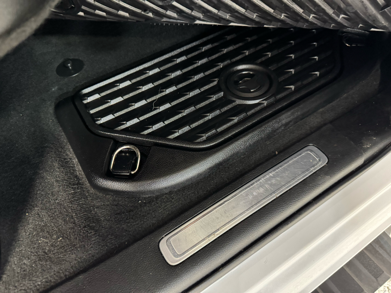 RAM 1500 Laramie Crew Cab SWB 4WD 2019