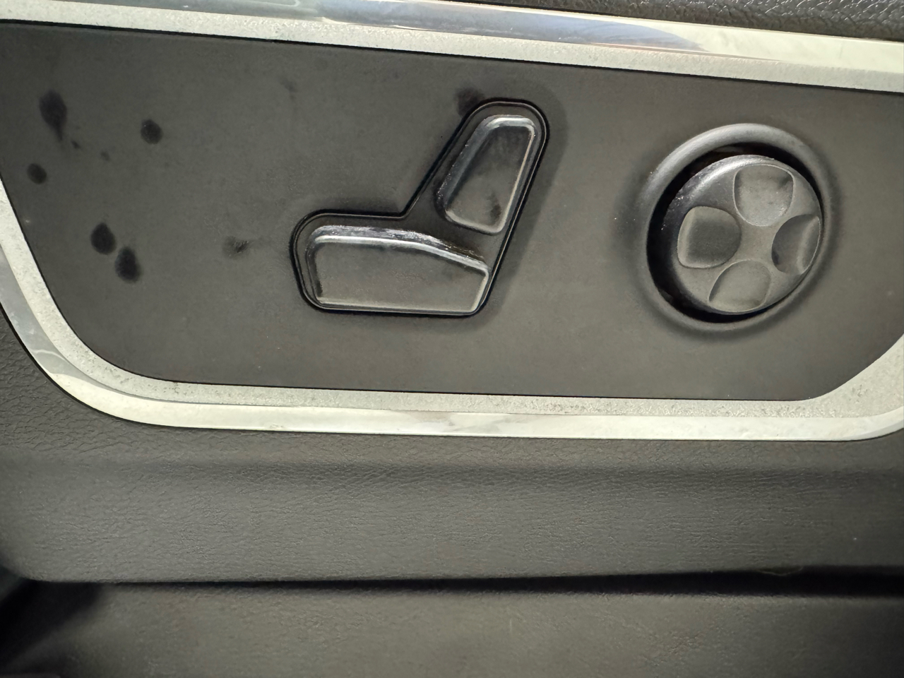 RAM 1500 Laramie Crew Cab SWB 4WD 2019