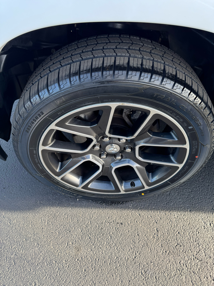 RAM 1500 Laramie Crew Cab SWB 4WD 2019