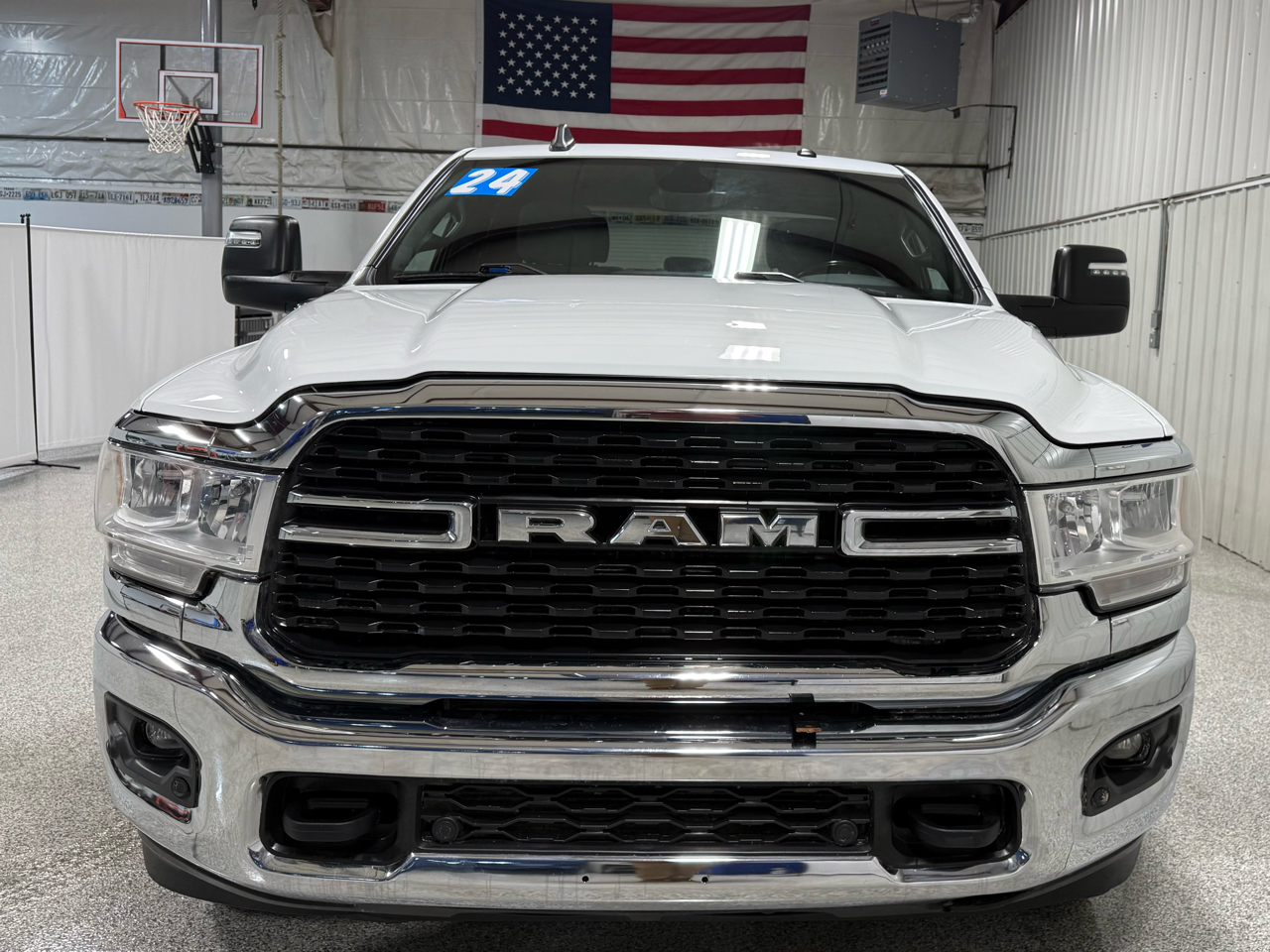 RAM 2500 Tradesman Crew Cab SWB 4WD 2024