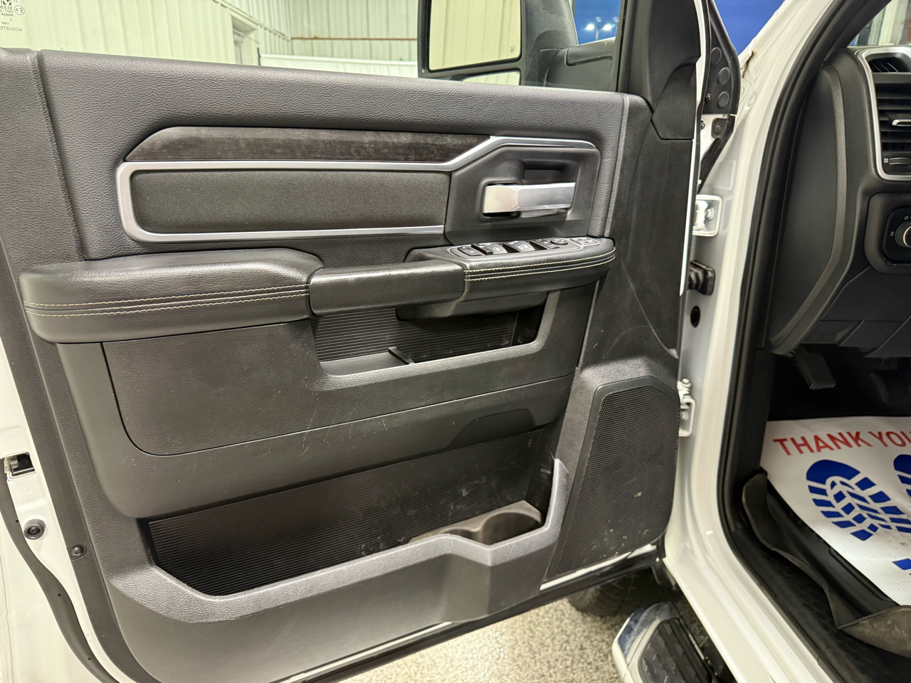 RAM 2500 Tradesman Crew Cab SWB 4WD 2024