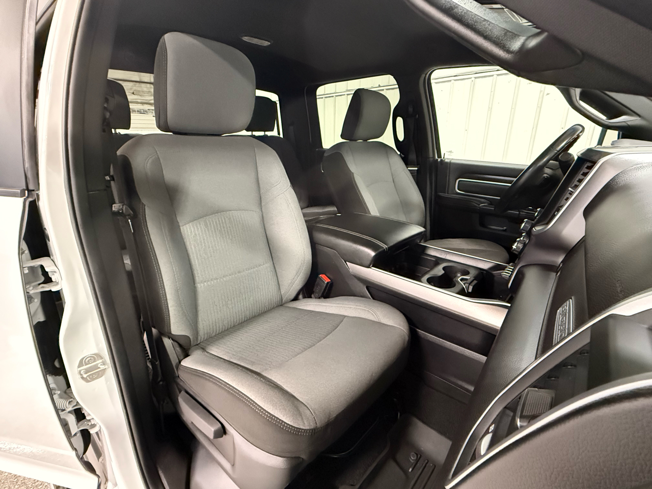 RAM 2500 Tradesman Crew Cab SWB 4WD 2024