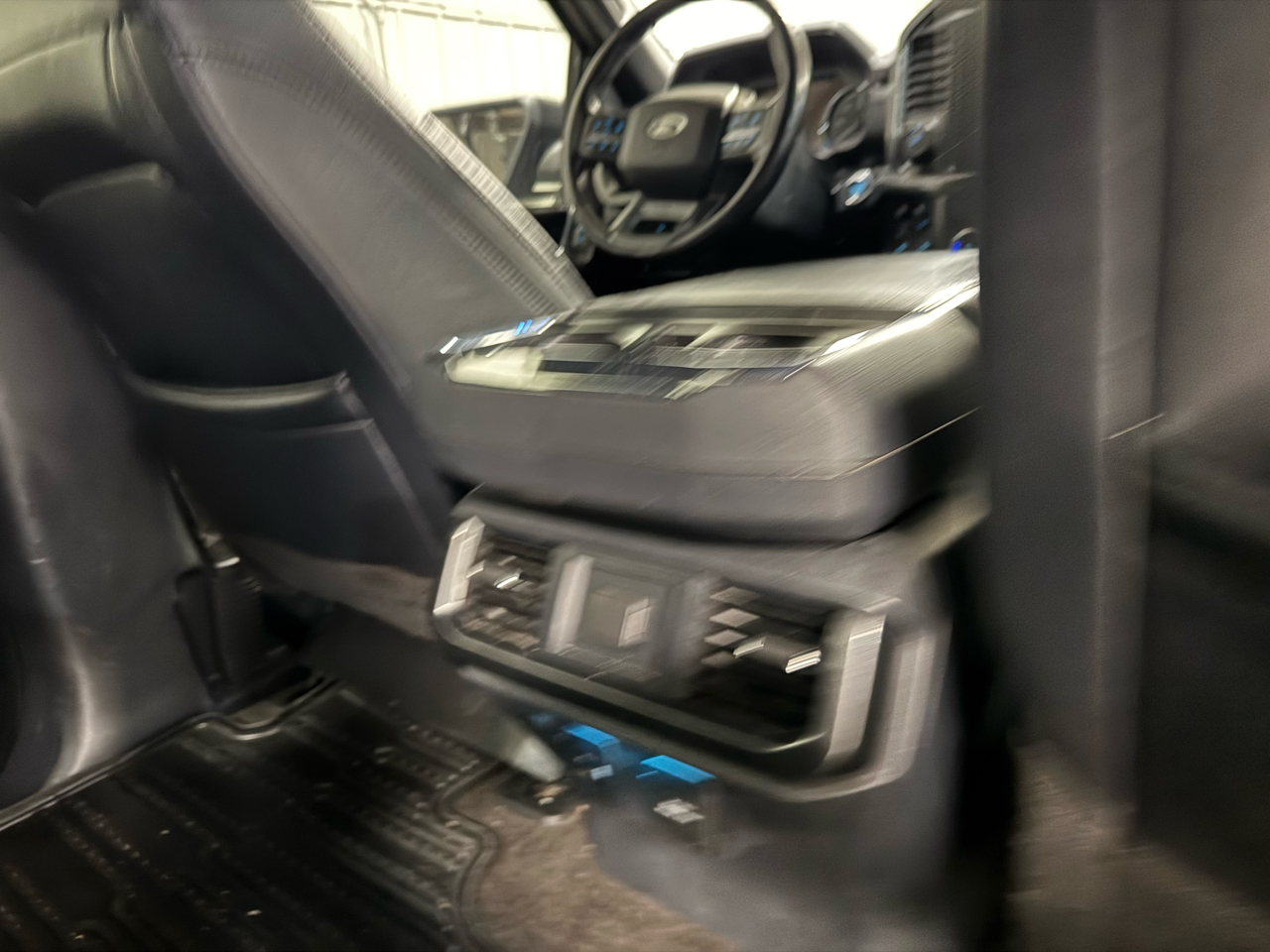 Ford F-150 4WD SuperCrew 145" XLT 2022