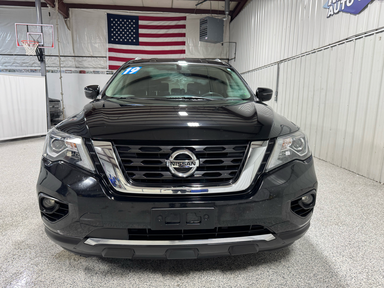 Nissan Pathfinder 4x4 SV 2019