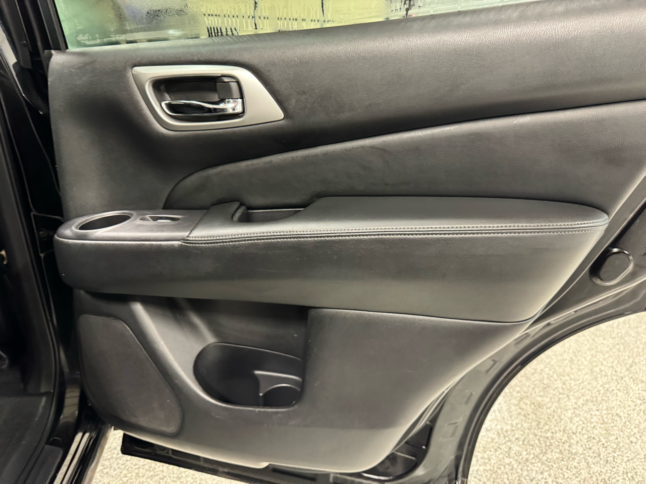 Nissan Pathfinder 4x4 SV 2019