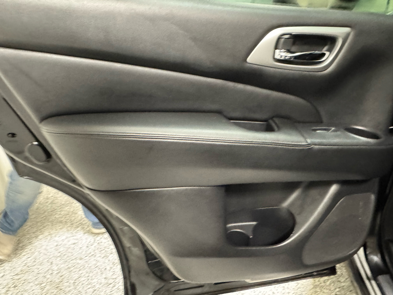 Nissan Pathfinder 4x4 SV 2019