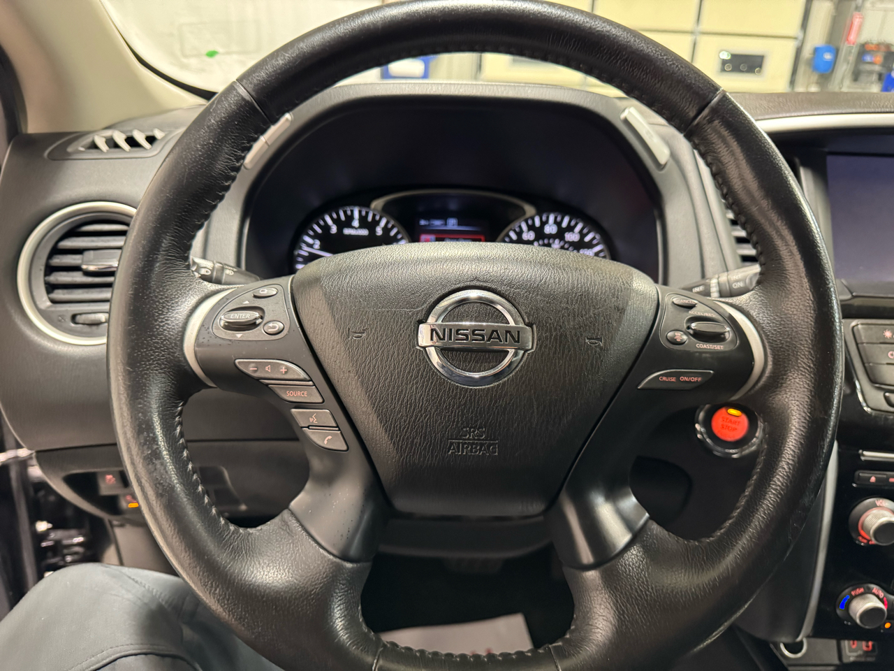 Nissan Pathfinder 4x4 SV 2019