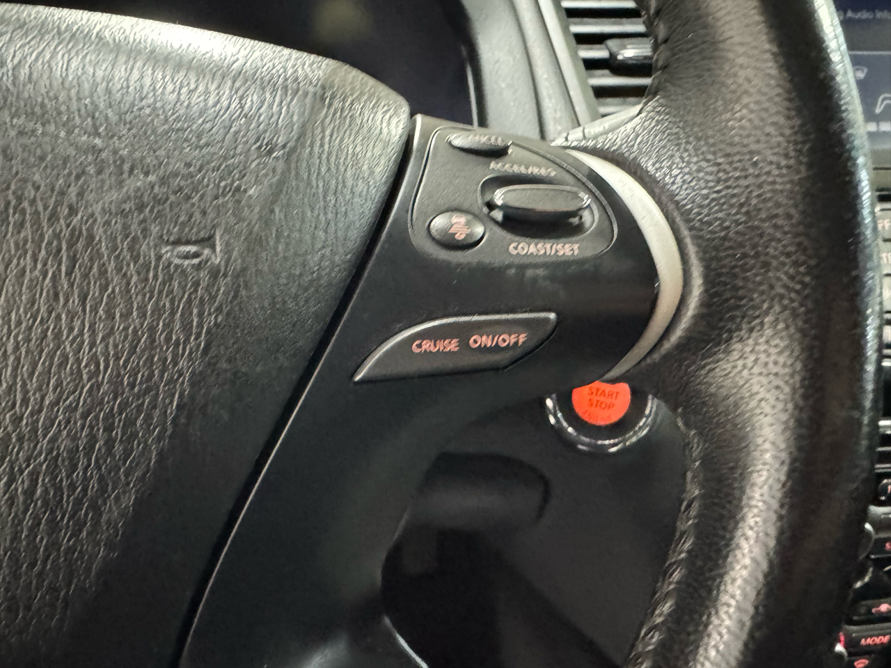 Nissan Pathfinder 4x4 SV 2019