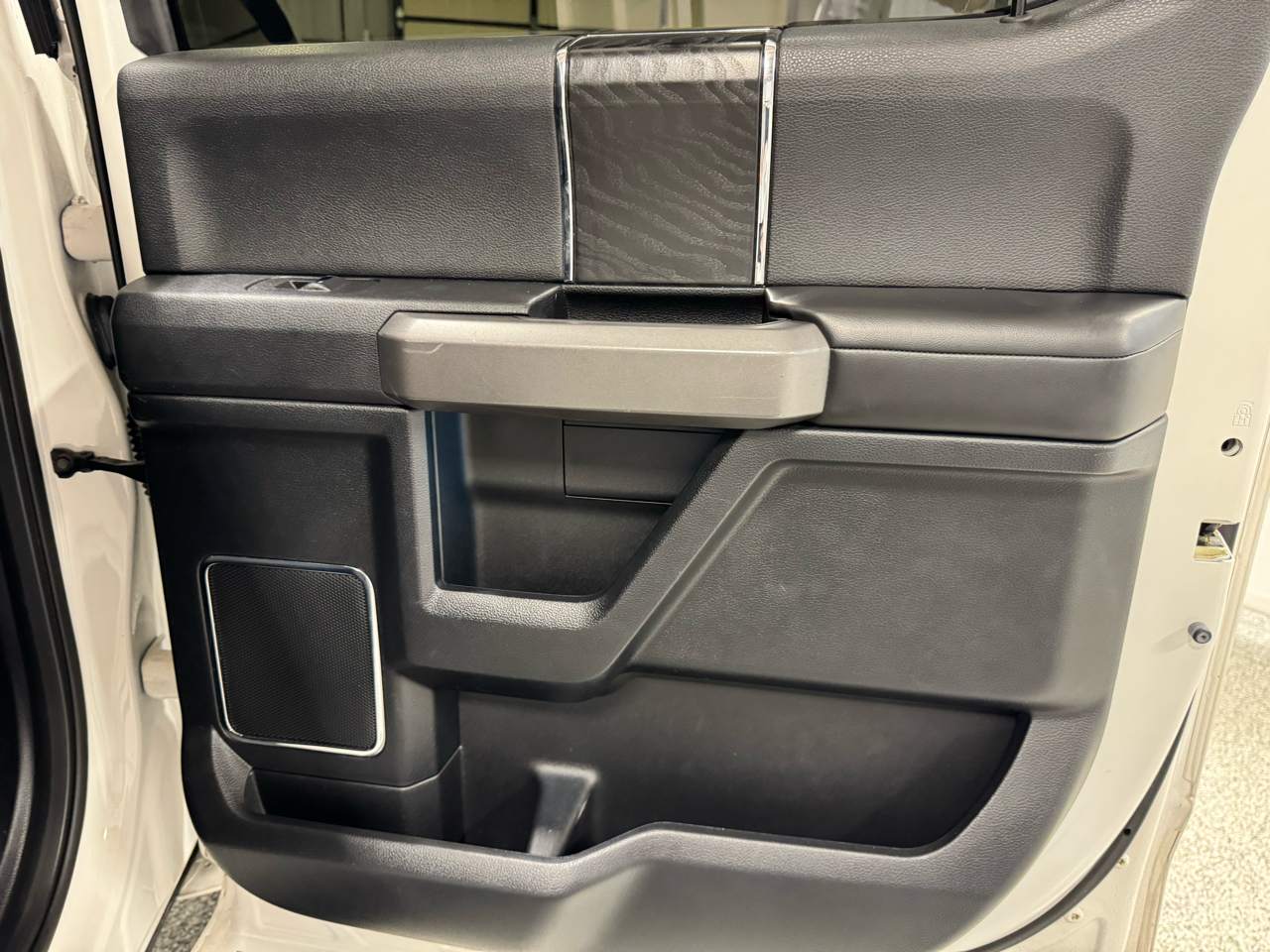 Ford F-150 Platinum SuperCrew 5.5-ft. Bed 4WD 2018