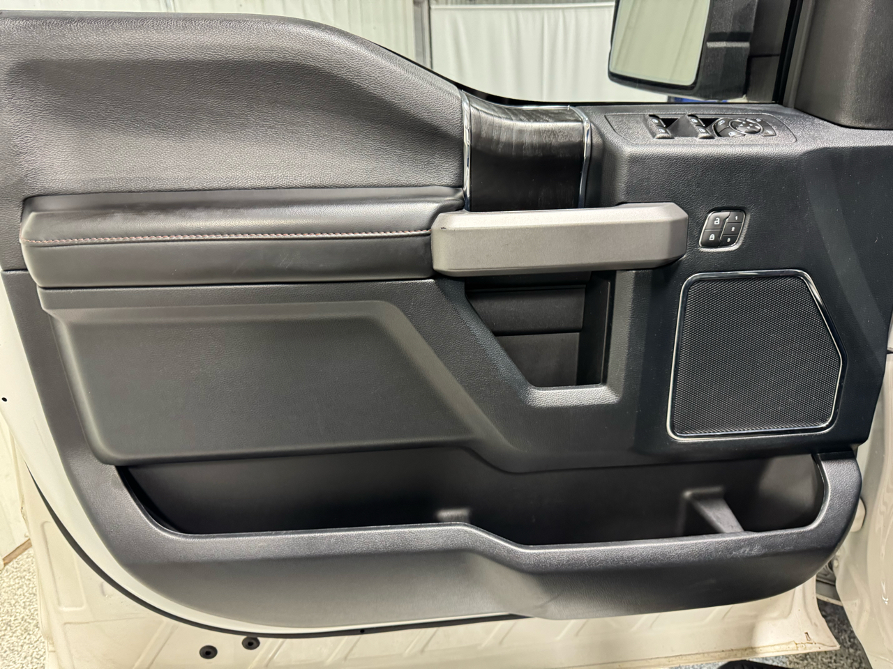 Ford F-150 Platinum SuperCrew 5.5-ft. Bed 4WD 2018