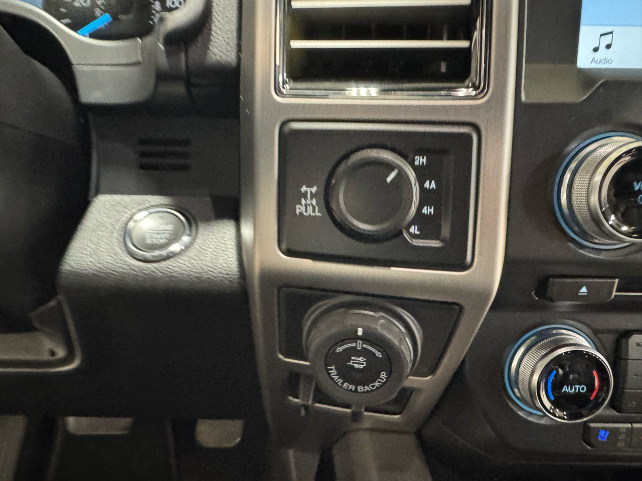 Ford F-150 Platinum SuperCrew 5.5-ft. Bed 4WD 2018