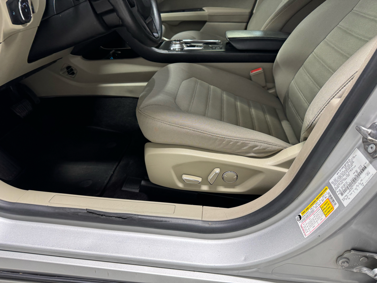 Ford Fusion Hybrid SE 2019