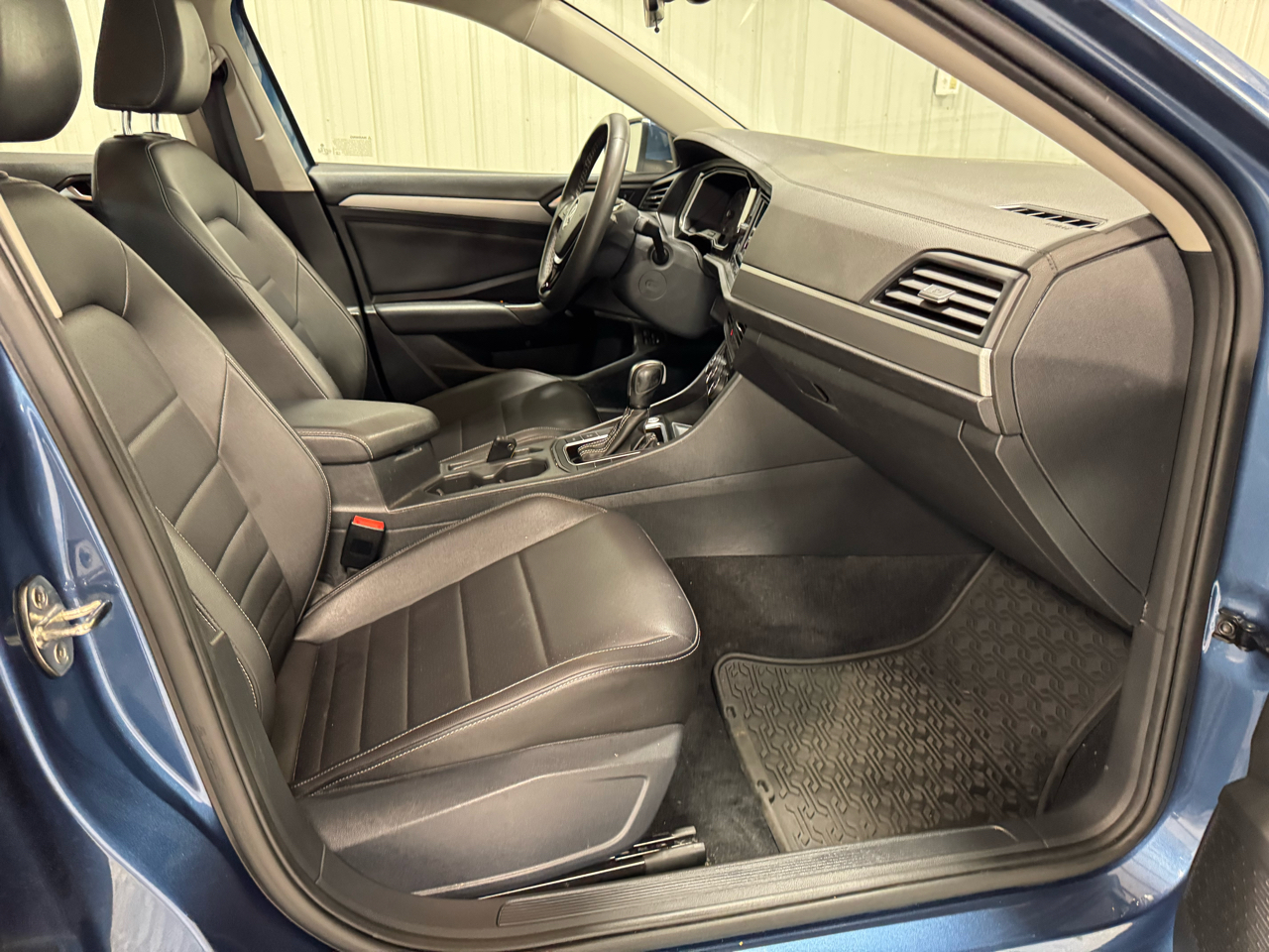 Volkswagen Jetta 1.4T S 8A 2021