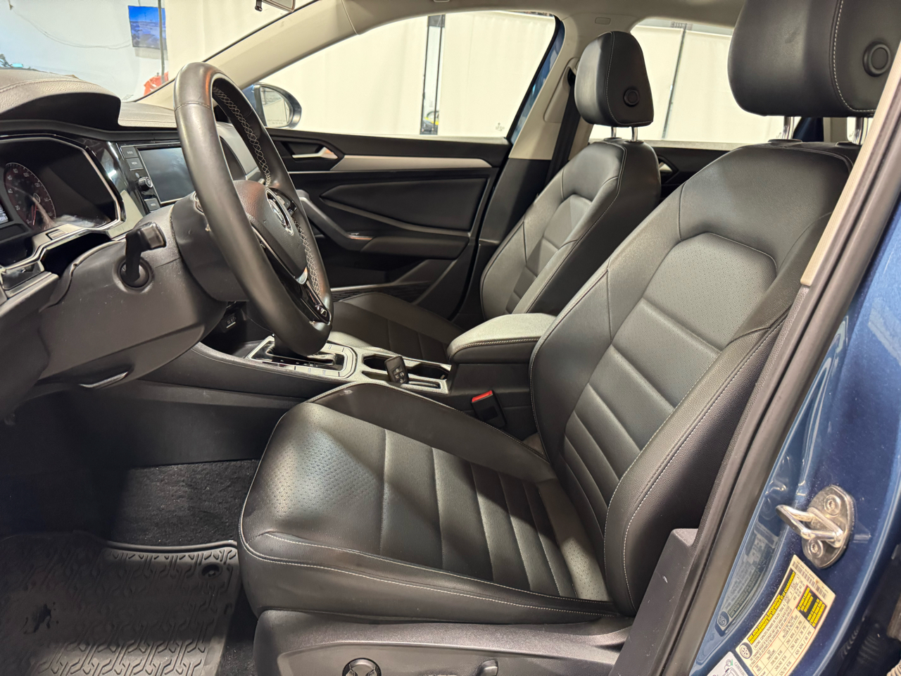 Volkswagen Jetta 1.4T S 8A 2021