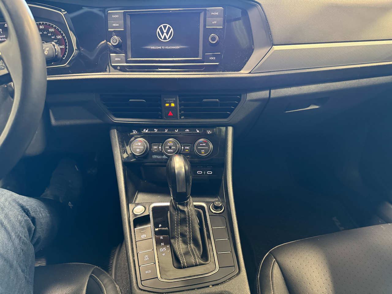 Volkswagen Jetta 1.4T S 8A 2021