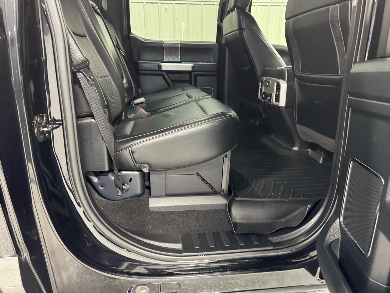 Ford F-250 SD Lariat Crew Cab 4WD 2019