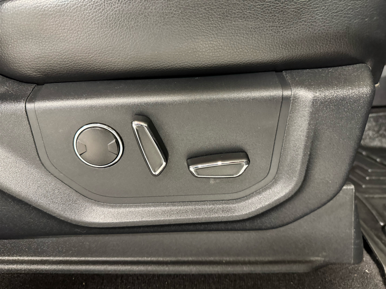 Ford F-250 SD Lariat Crew Cab 4WD 2019