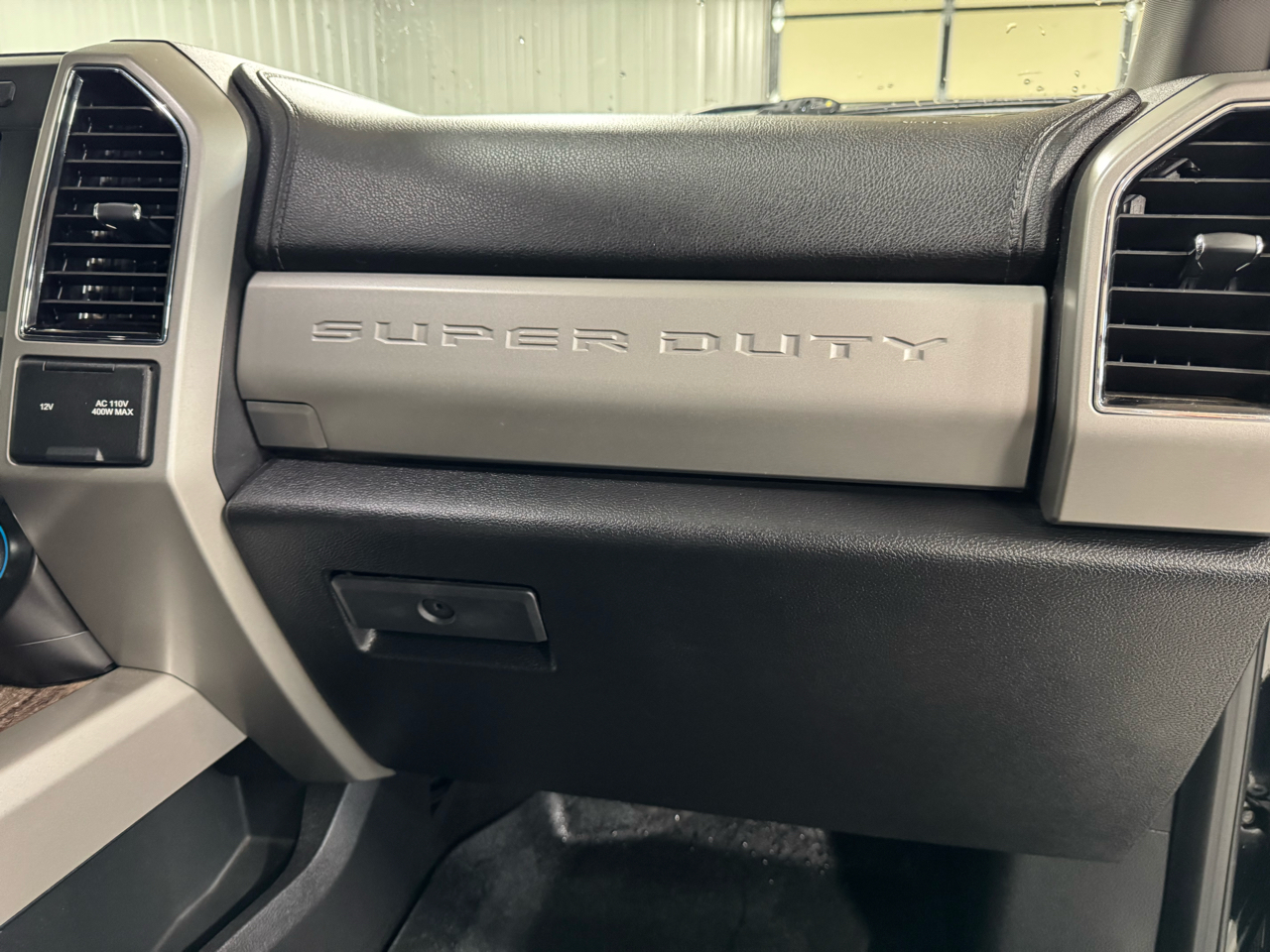 Ford F-250 SD Lariat Crew Cab 4WD 2019