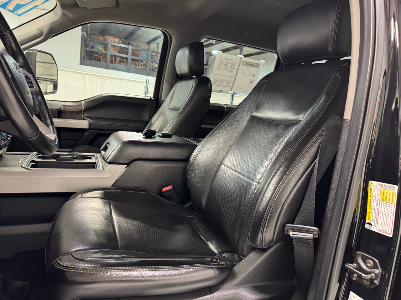 Ford F-250 SD Lariat Crew Cab 4WD 2019