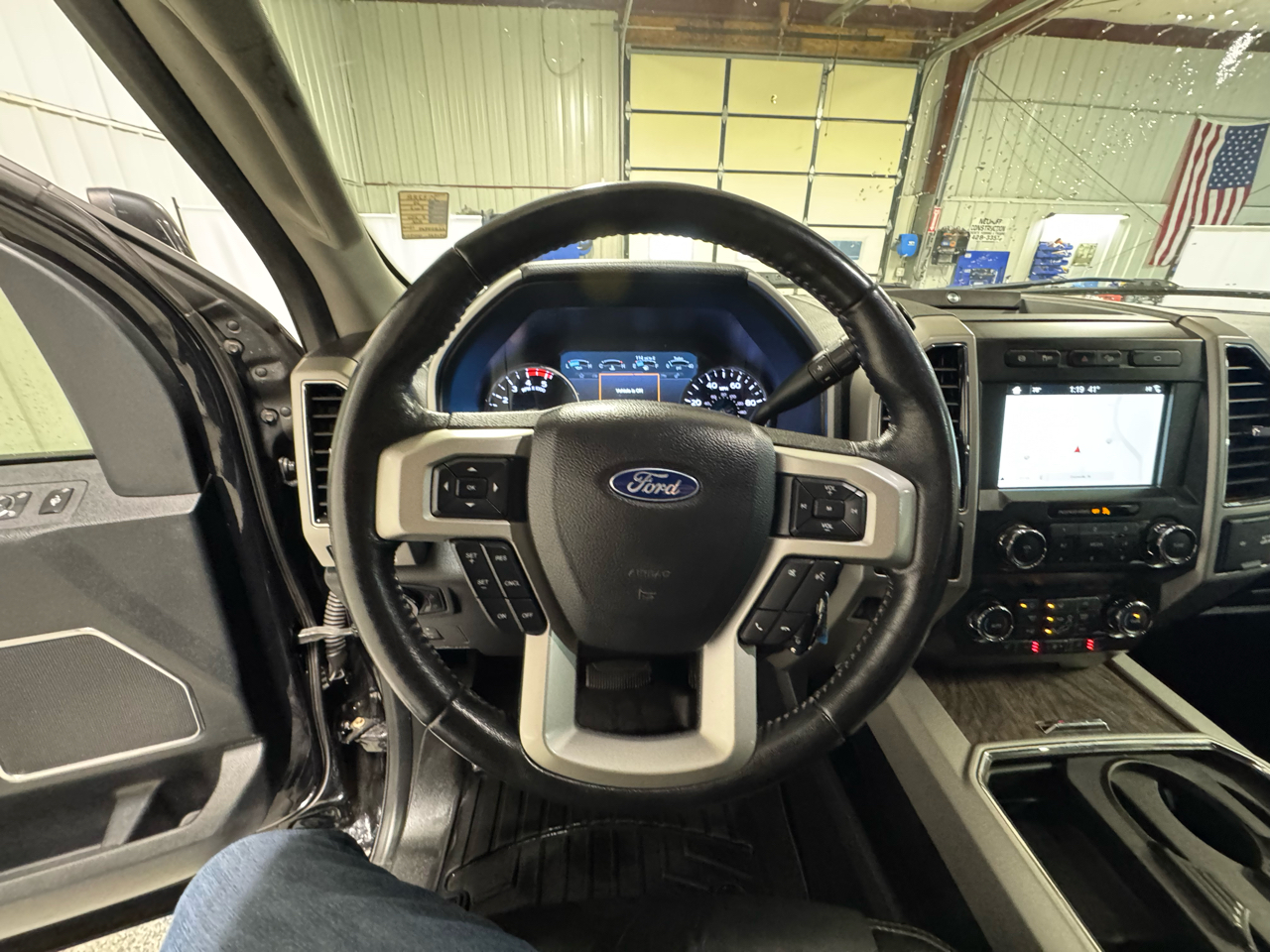 Ford F-250 SD Lariat Crew Cab 4WD 2019