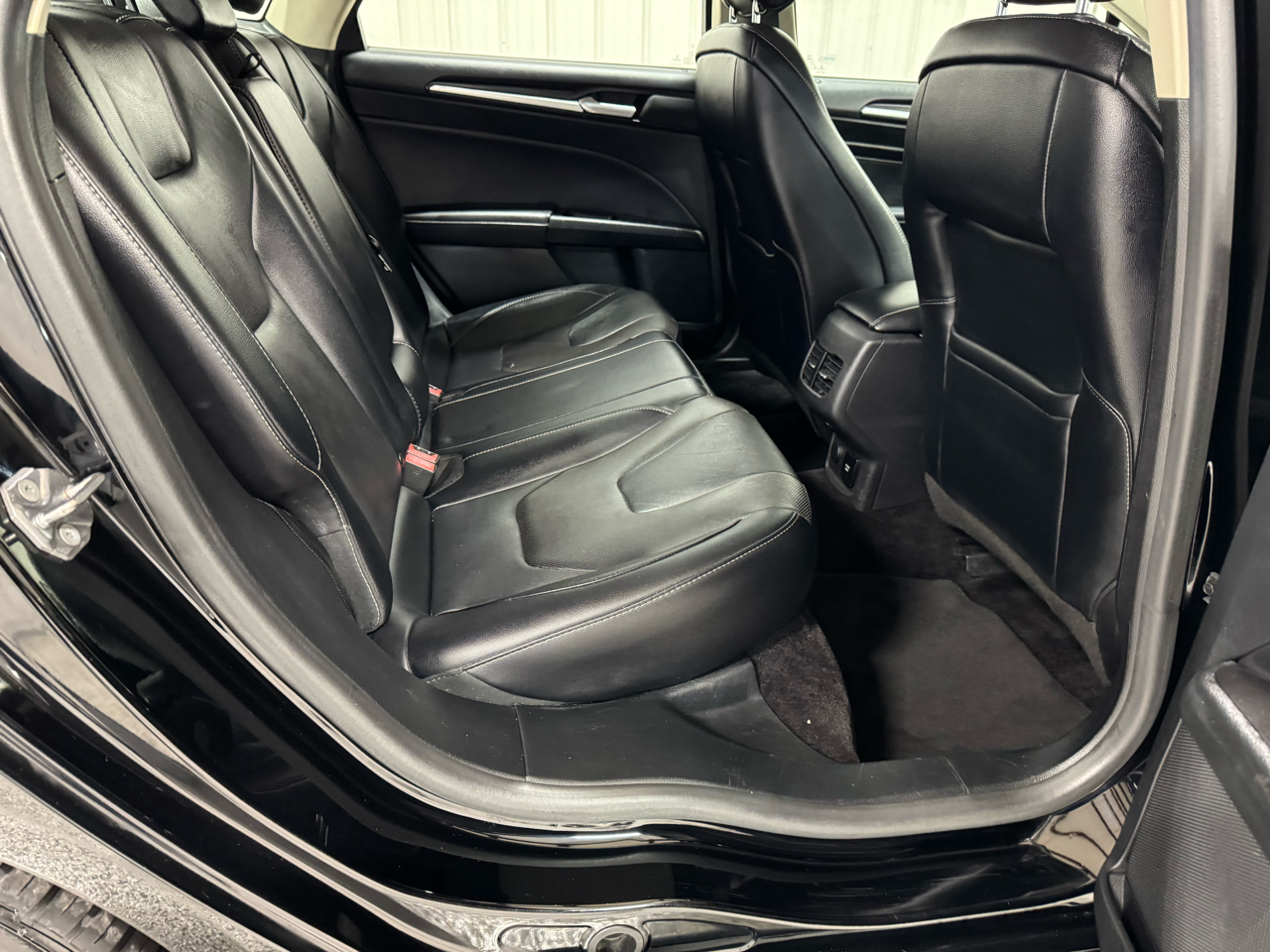 Ford Fusion Hybrid Titanium 2017