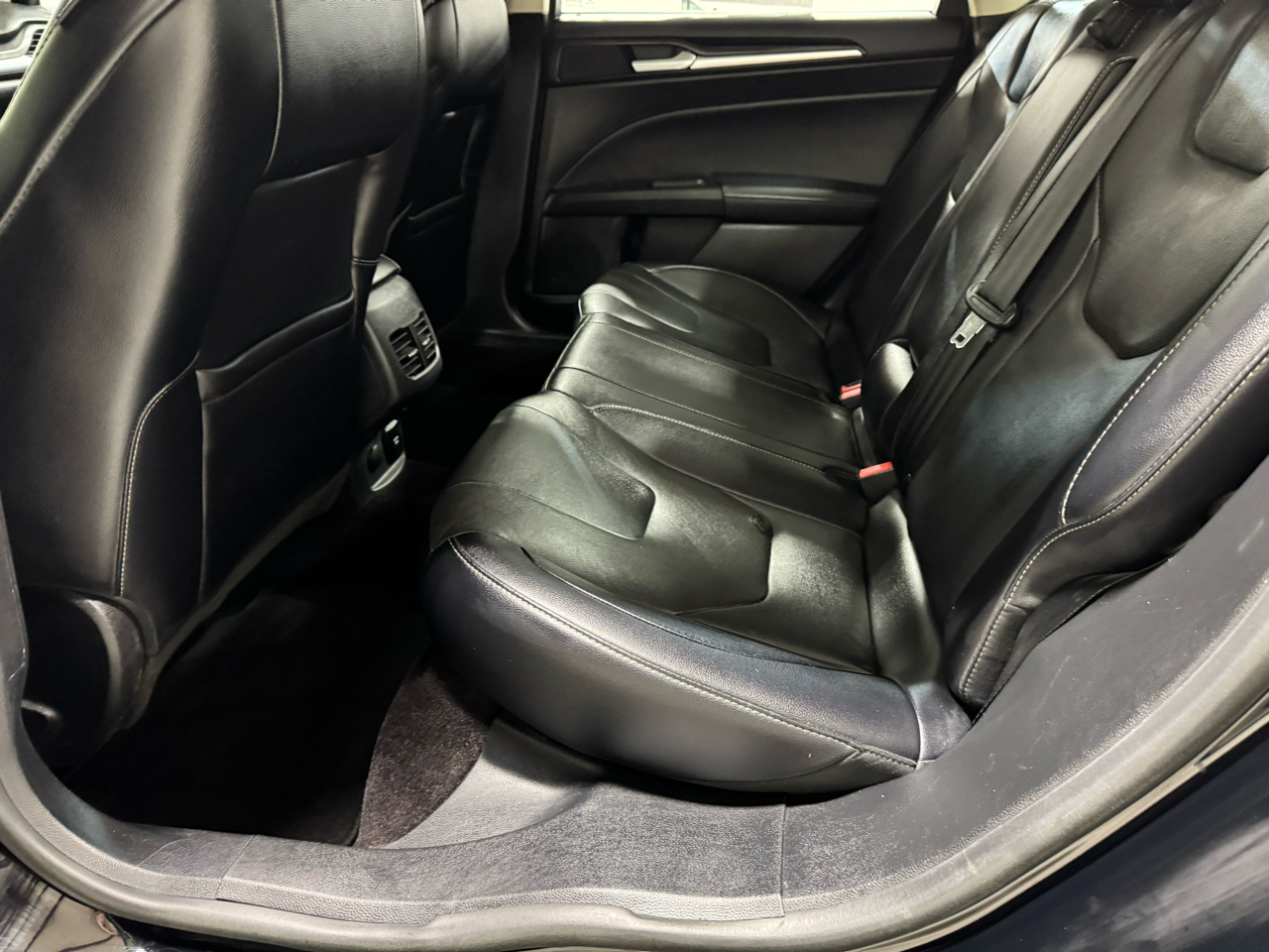 Ford Fusion Hybrid Titanium 2017