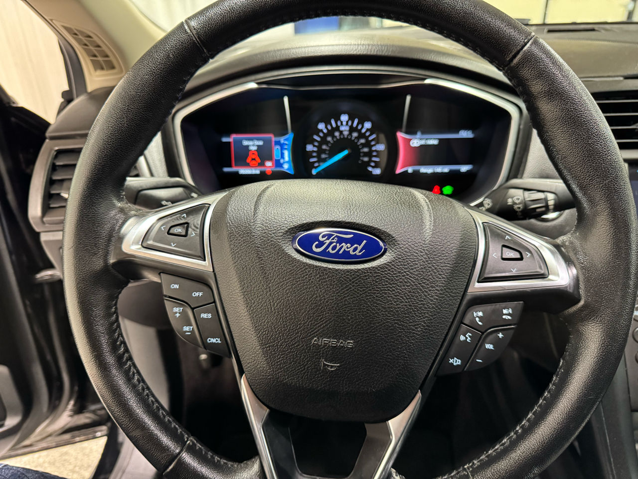 Ford Fusion Hybrid Titanium 2017