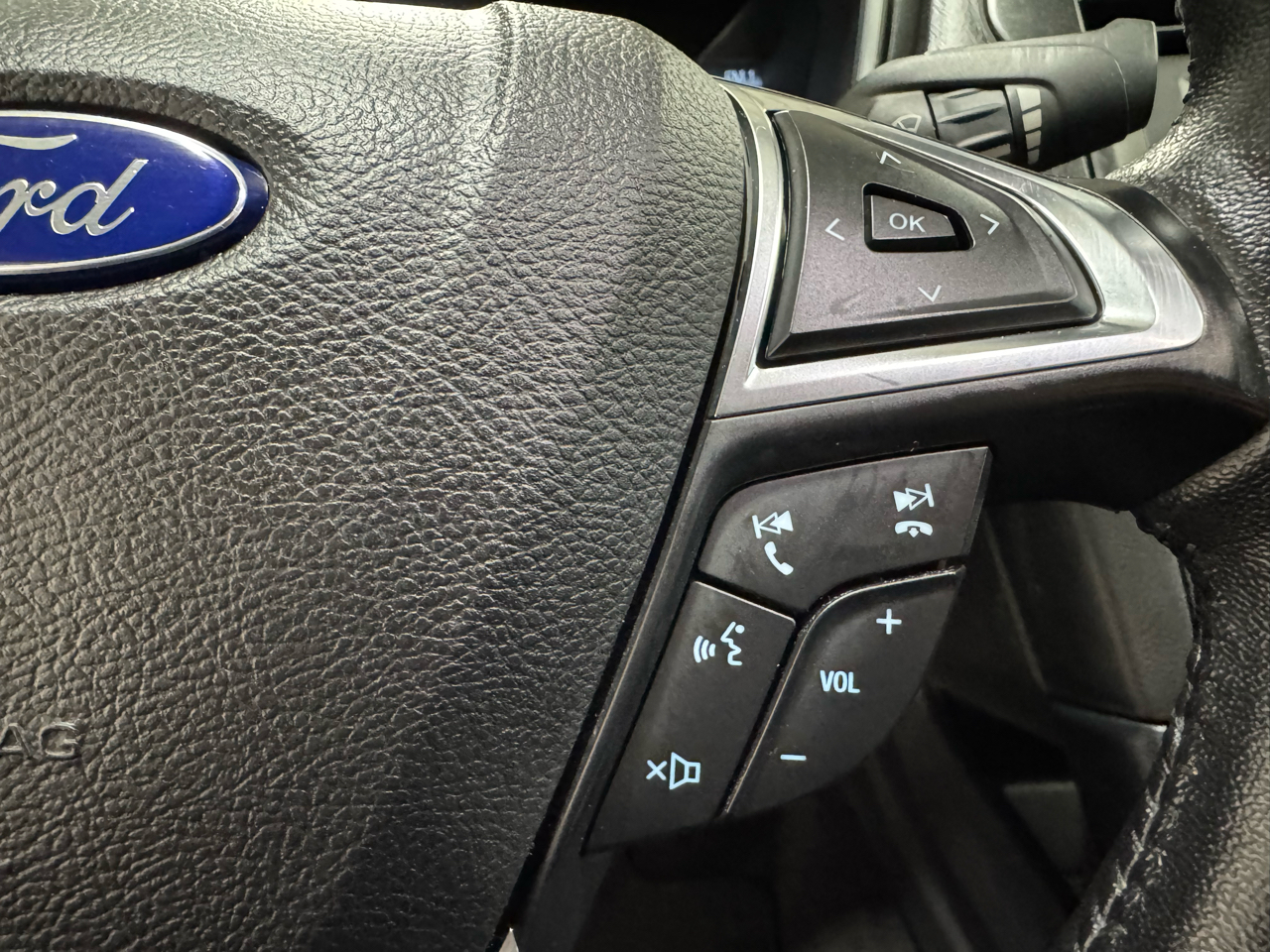 Ford Fusion Hybrid Titanium 2017