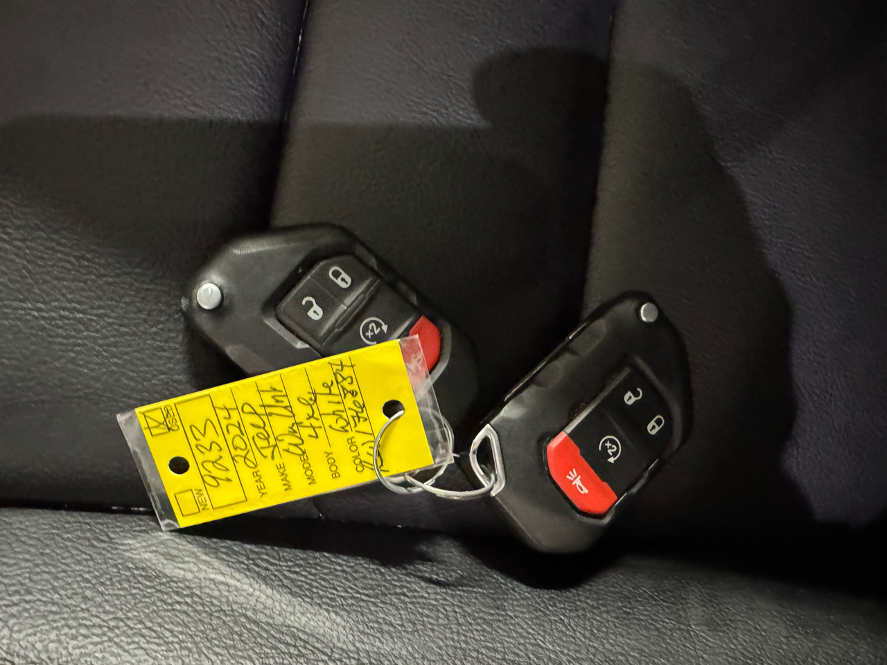 Jeep Wrangler 4xe Sahara 2024