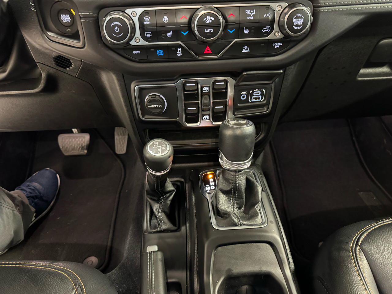 Jeep Wrangler 4xe Sahara 2024