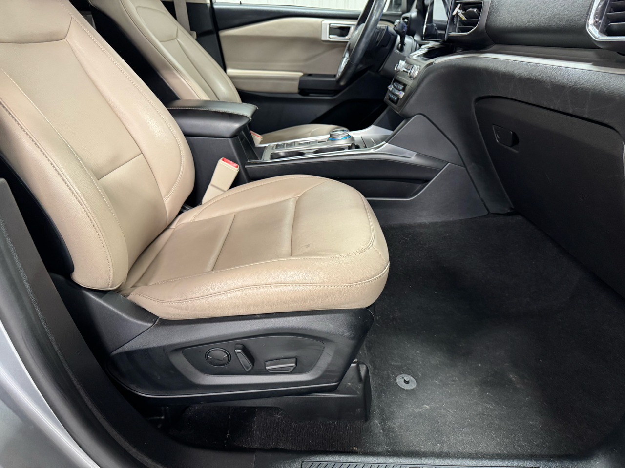 Ford Explorer XLT RWD 2020