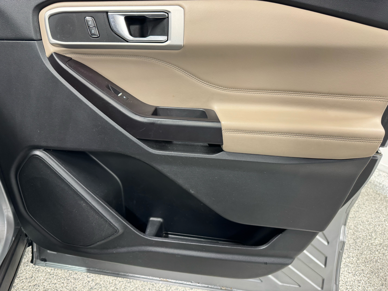 Ford Explorer XLT RWD 2020