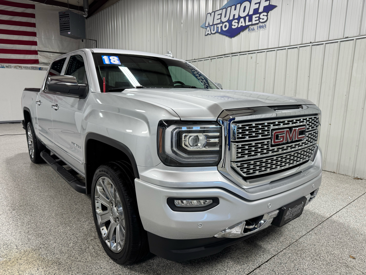 GMC Sierra 1500 Denali Crew Cab Short Box 4WD 2018
