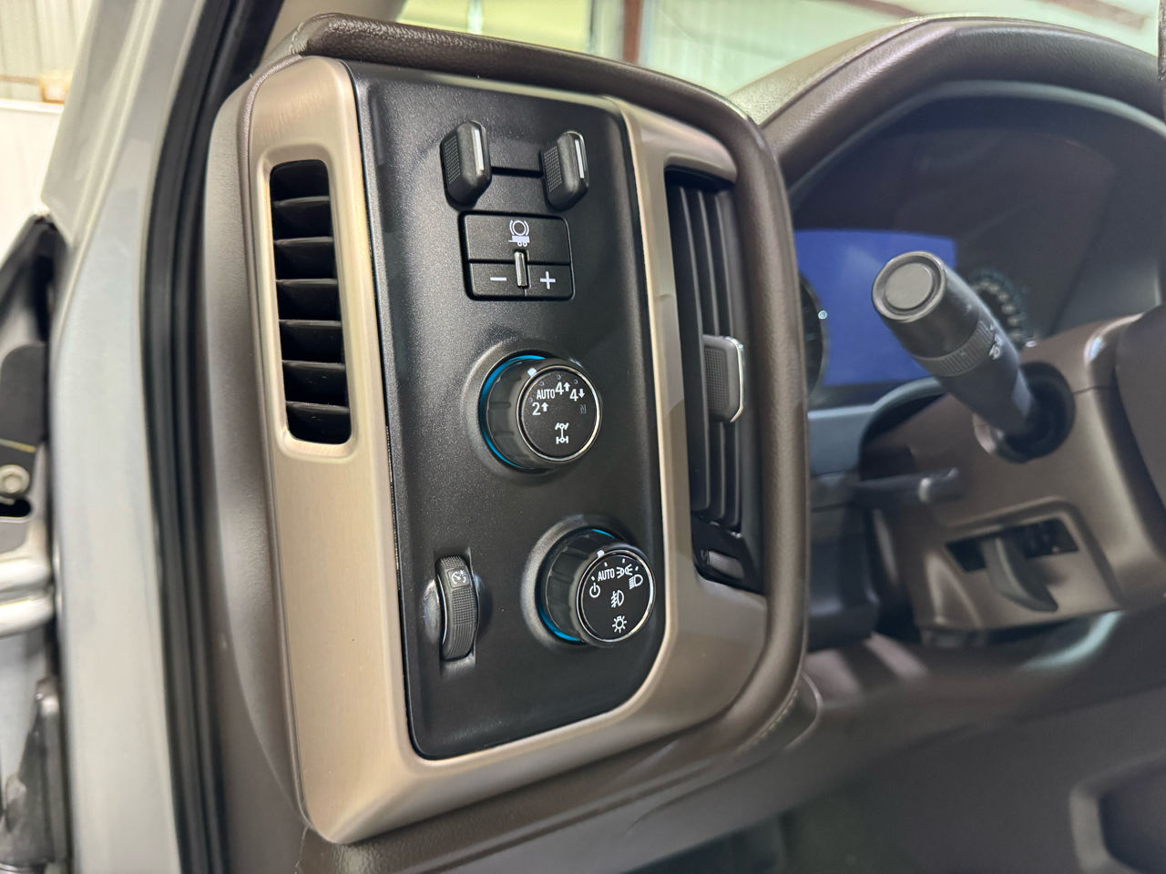 GMC Sierra 1500 Denali Crew Cab Short Box 4WD 2018