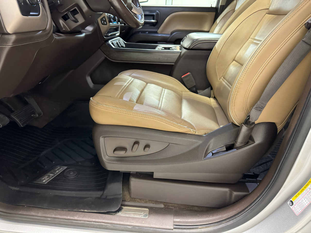 GMC Sierra 1500 Denali Crew Cab Short Box 4WD 2018