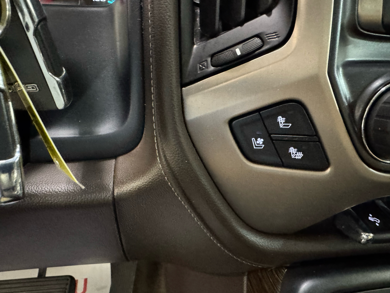 GMC Sierra 1500 Denali Crew Cab Short Box 4WD 2018