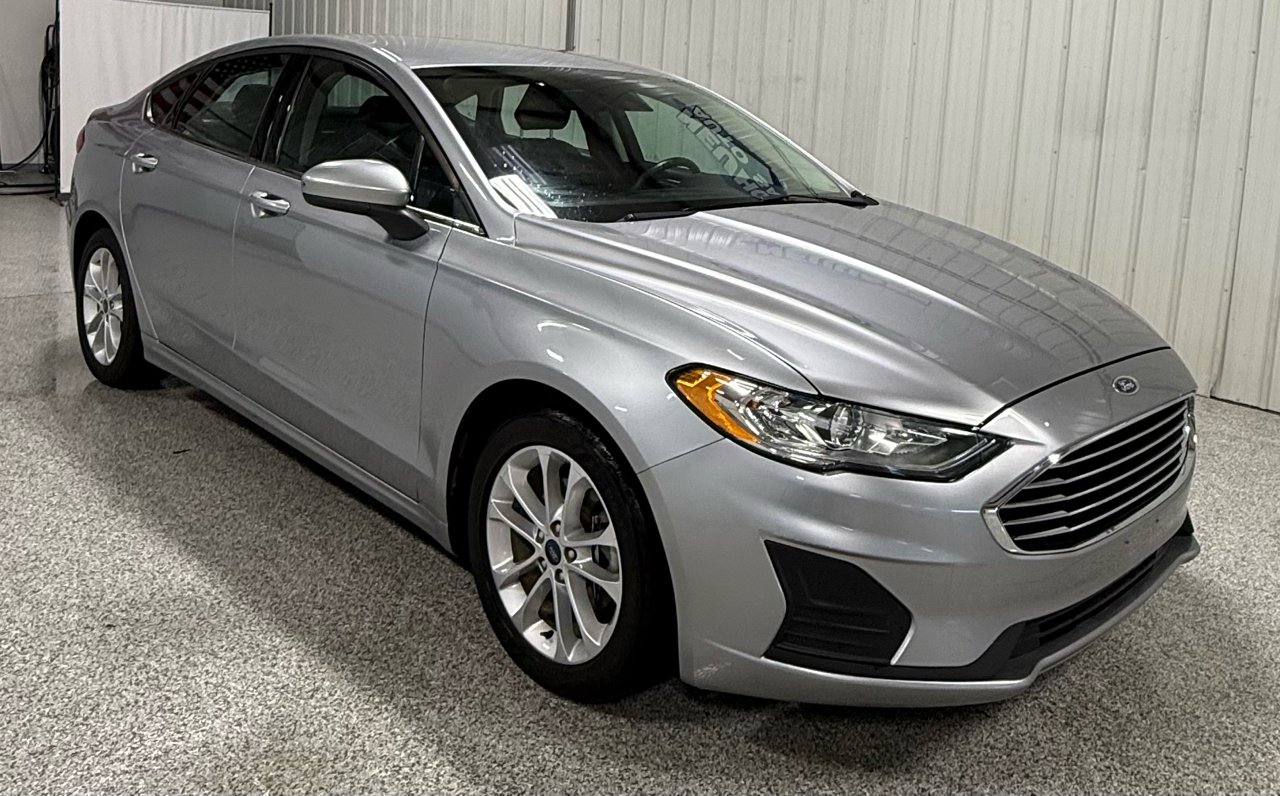 Ford Fusion Hybrid SE 2020