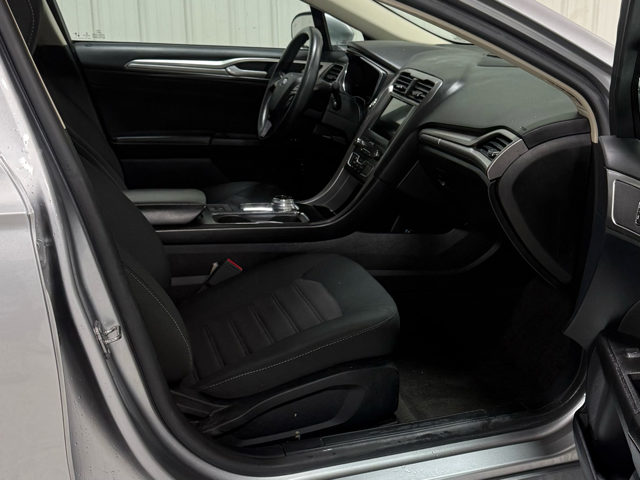 Ford Fusion Hybrid SE 2020