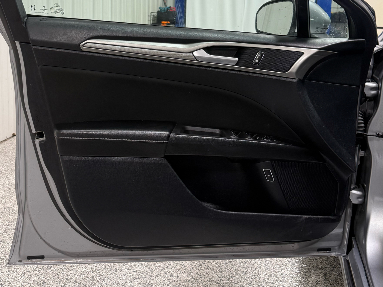 Ford Fusion Hybrid SE 2020