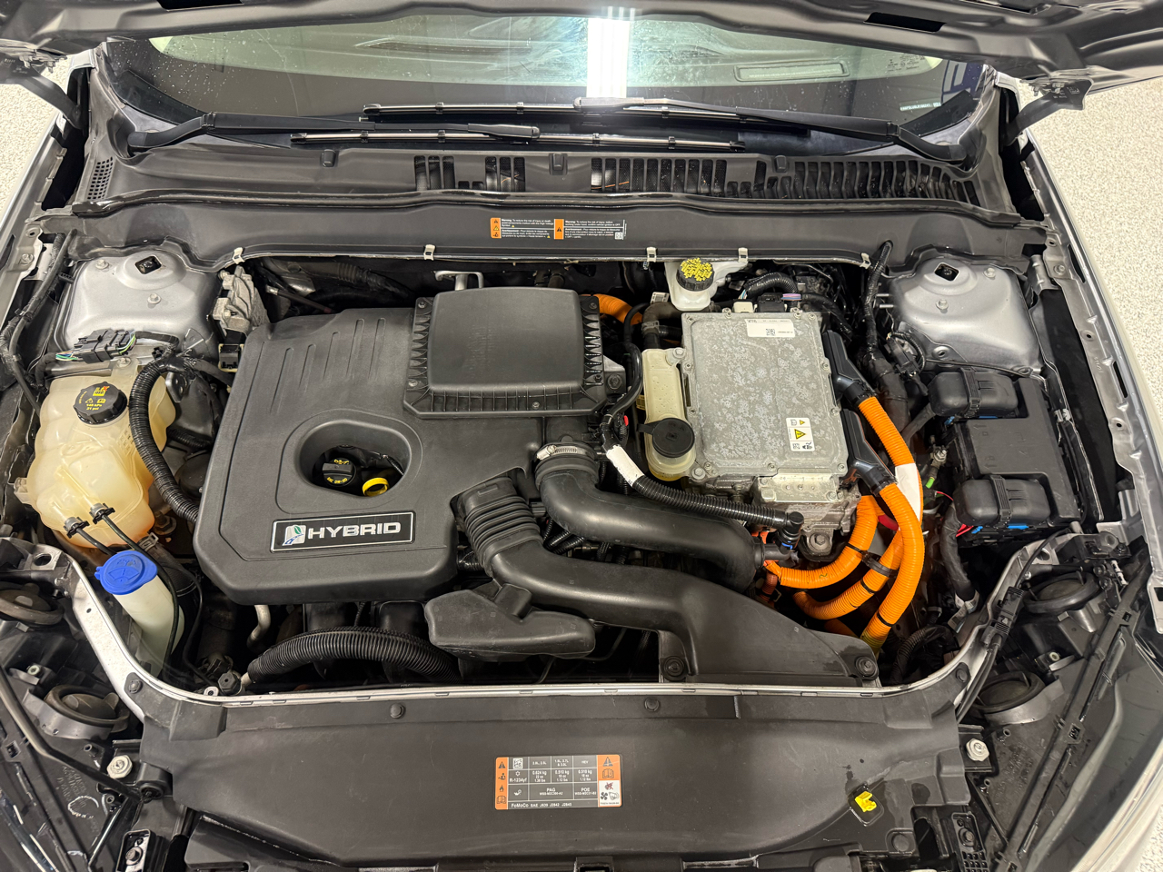 Ford Fusion Hybrid SE 2020