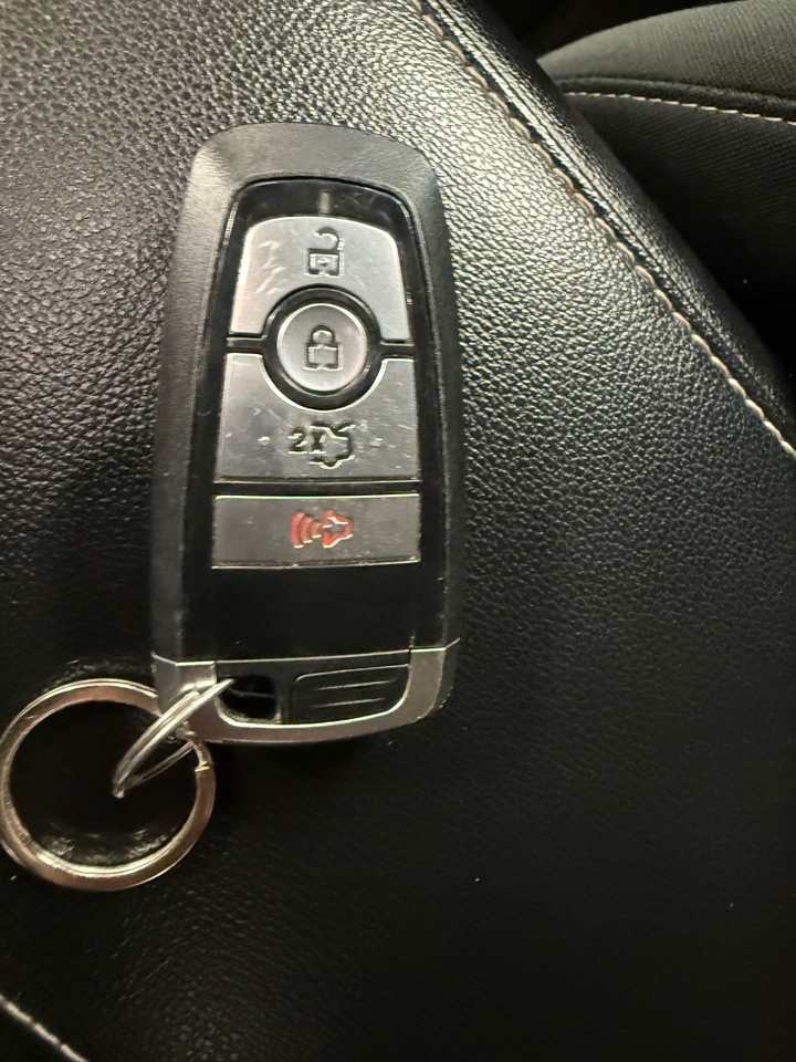 Ford Fusion Hybrid SE 2020