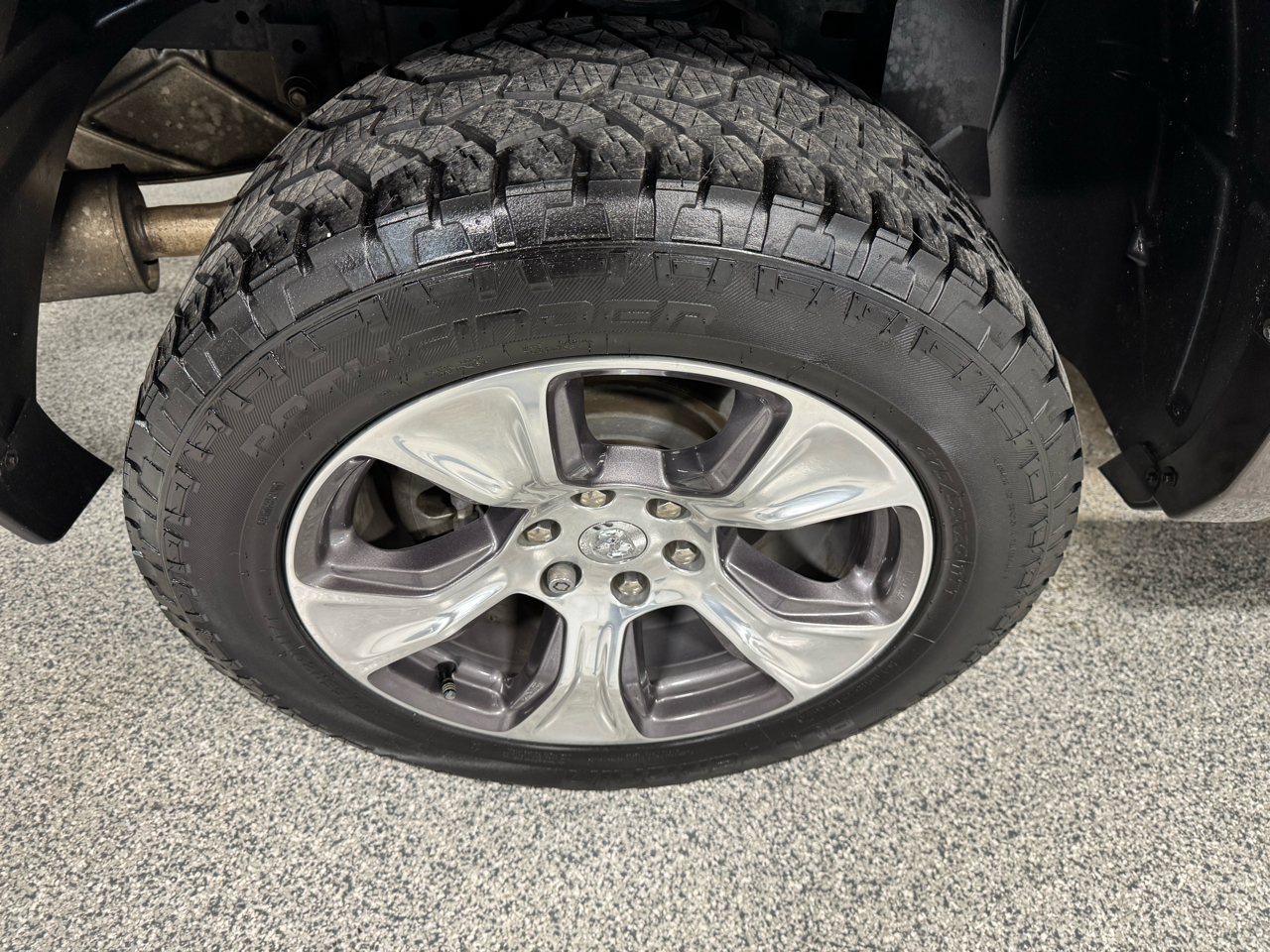 RAM 1500 Laramie Crew Cab SWB 4WD 2021